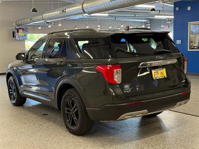 2022 Ford Explorer XLT   - Photo 5 - Grand Rapids, MI 49504