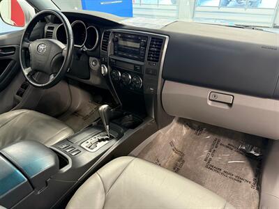 2006 Toyota 4Runner Sport Edition   - Photo 11 - Grand Rapids, MI 49504