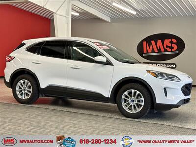 2020 Ford Escape SE - Photo 1 - Grand Rapids, MI 49504