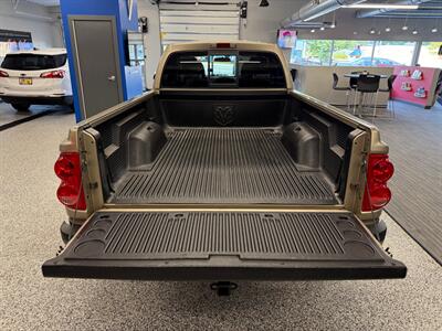 2005 Dodge Dakota SLT   - Photo 16 - Grand Rapids, MI 49504