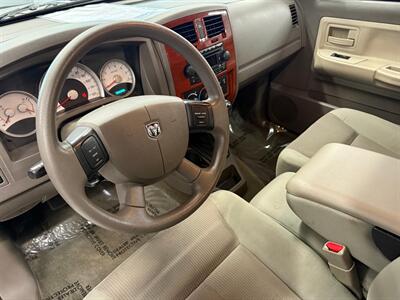 2005 Dodge Dakota SLT   - Photo 17 - Grand Rapids, MI 49504