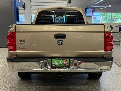 2005 Dodge Dakota SLT   - Photo 8 - Grand Rapids, MI 49504
