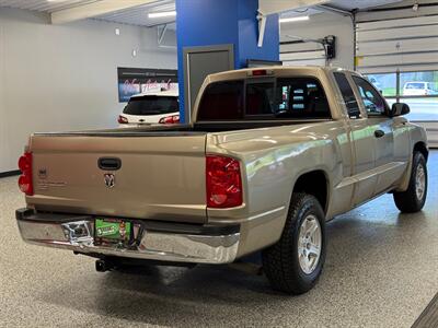 2005 Dodge Dakota SLT   - Photo 9 - Grand Rapids, MI 49504