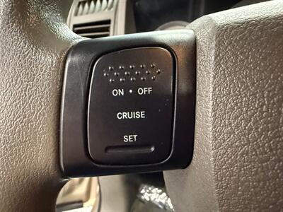 2005 Dodge Dakota SLT   - Photo 23 - Grand Rapids, MI 49504