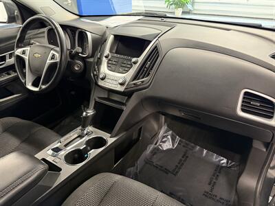 2017 Chevrolet Equinox LT - Photo 9 - Grand Rapids, MI 49504