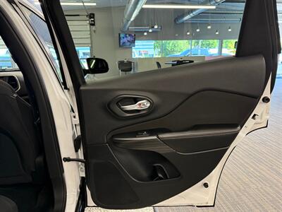 2016 Jeep Cherokee Sport   - Photo 15 - Grand Rapids, MI 49504