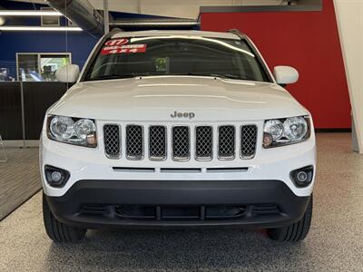 2017 Jeep Compass Latitude   - Photo 2 - Grand Rapids, MI 49504