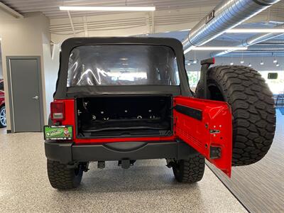 2017 Jeep Wrangler Unlimited Sport   - Photo 20 - Grand Rapids, MI 49504