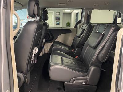 2013 Chrysler Town and Country Touring   - Photo 23 - Grand Rapids, MI 49504