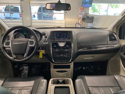 2013 Chrysler Town and Country Touring   - Photo 31 - Grand Rapids, MI 49504