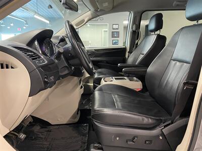 2013 Chrysler Town and Country Touring   - Photo 24 - Grand Rapids, MI 49504