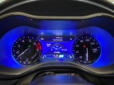 2015 Chrysler 200 S   - Photo 26 - Grand Rapids, MI 49504