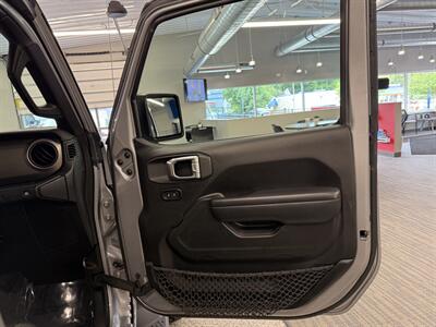 2018 Jeep Wrangler Unlimited Sport   - Photo 17 - Grand Rapids, MI 49504