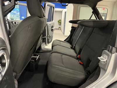 2018 Jeep Wrangler Unlimited Sport   - Photo 22 - Grand Rapids, MI 49504