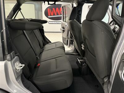 2018 Jeep Wrangler Unlimited Sport   - Photo 18 - Grand Rapids, MI 49504