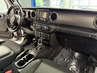 2018 Jeep Wrangler Unlimited Sport   - Photo 15 - Grand Rapids, MI 49504