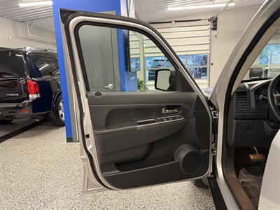 2011 Jeep Liberty Limited   - Photo 21 - Grand Rapids, MI 49504