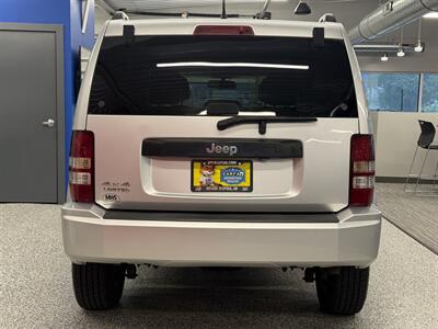 2011 Jeep Liberty Limited   - Photo 7 - Grand Rapids, MI 49504