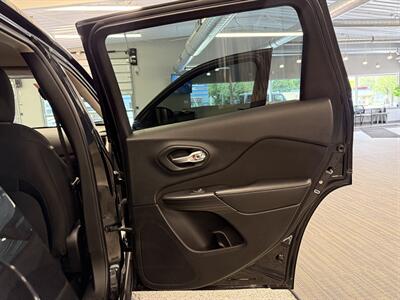 2015 Jeep Cherokee Sport - Photo 14 - Grand Rapids, MI 49504