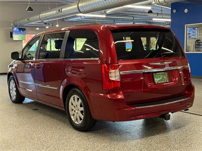 2014 Chrysler Town and Country Touring   - Photo 5 - Grand Rapids, MI 49504