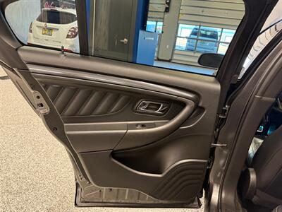2015 Ford Taurus SHO   - Photo 28 - Grand Rapids, MI 49504