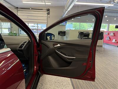 2013 Ford Focus Titanium - Photo 16 - Grand Rapids, MI 49504