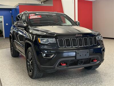 2017 Jeep Grand Cherokee Trailhawk - Photo 4 - Grand Rapids, MI 49504