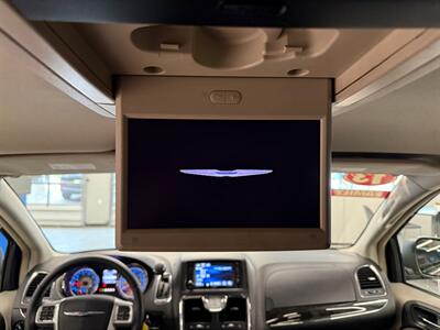 2013 Chrysler Town and Country Touring   - Photo 35 - Grand Rapids, MI 49504