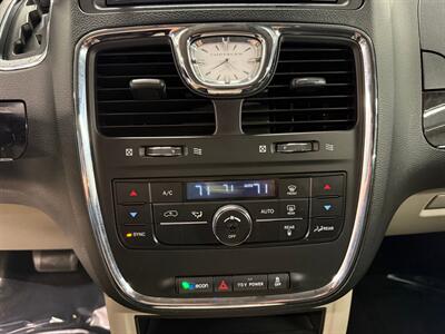 2013 Chrysler Town and Country Touring   - Photo 28 - Grand Rapids, MI 49504