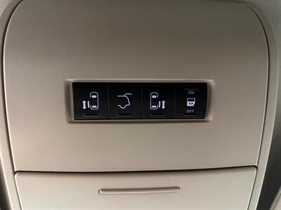 2013 Chrysler Town and Country Touring   - Photo 39 - Grand Rapids, MI 49504