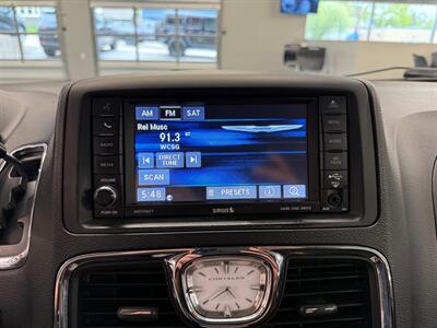2013 Chrysler Town and Country Touring   - Photo 29 - Grand Rapids, MI 49504