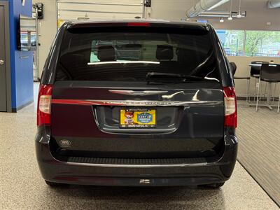 2013 Chrysler Town and Country Touring   - Photo 6 - Grand Rapids, MI 49504