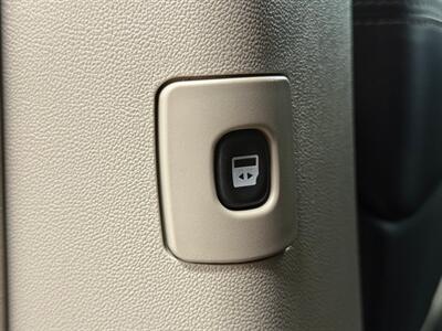 2013 Chrysler Town and Country Touring   - Photo 37 - Grand Rapids, MI 49504