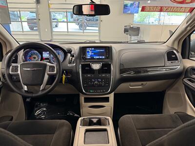 2013 Chrysler Town and Country Touring   - Photo 34 - Grand Rapids, MI 49504