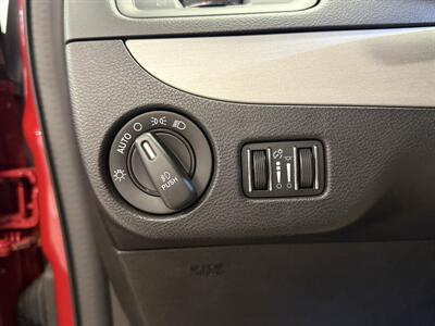 2014 Dodge Grand Caravan R/T - Photo 23 - Grand Rapids, MI 49504