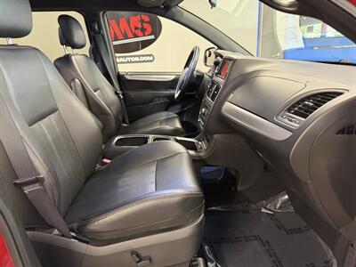 2014 Dodge Grand Caravan R/T - Photo 6 - Grand Rapids, MI 49504