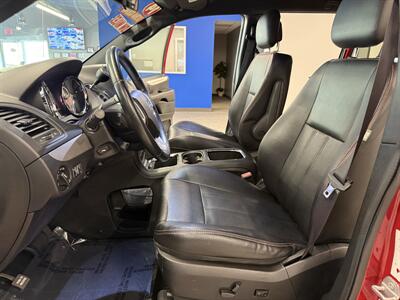 2014 Dodge Grand Caravan R/T - Photo 4 - Grand Rapids, MI 49504