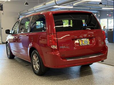 2014 Dodge Grand Caravan R/T - Photo 10 - Grand Rapids, MI 49504