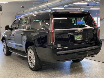 2016 Cadillac Escalade ESV Luxury Collection   - Photo 5 - Grand Rapids, MI 49504