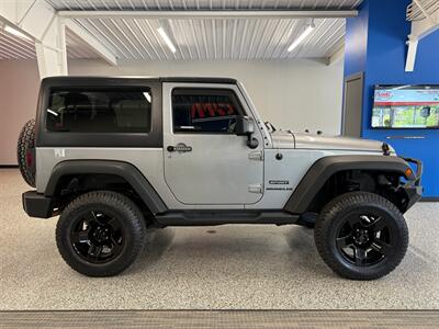 2015 Jeep Wrangler Sport   - Photo 9 - Grand Rapids, MI 49504