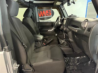 2015 Jeep Wrangler Sport   - Photo 11 - Grand Rapids, MI 49504