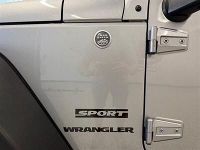 2015 Jeep Wrangler Sport   - Photo 22 - Grand Rapids, MI 49504
