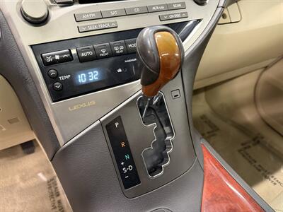 2010 Lexus RX 350   - Photo 21 - Grand Rapids, MI 49504