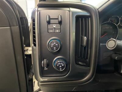 2015 Chevrolet Silverado 1500 LTZ Z71   - Photo 24 - Grand Rapids, MI 49504