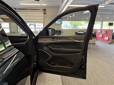 2023 Jeep Grand Cherokee Limited - Photo 21 - Grand Rapids, MI 49504