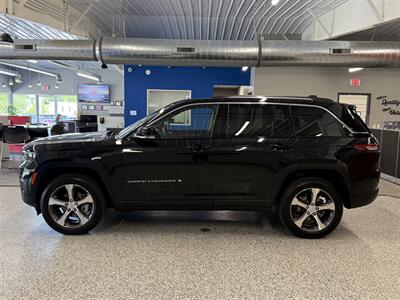 2023 Jeep Grand Cherokee Limited - Photo 4 - Grand Rapids, MI 49504