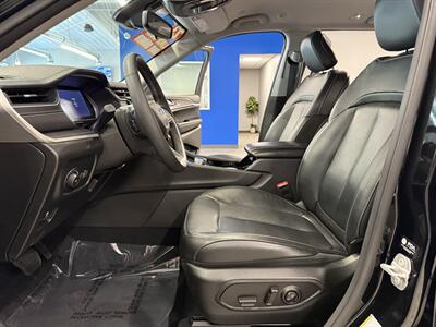 2023 Jeep Grand Cherokee Limited - Photo 12 - Grand Rapids, MI 49504