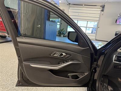 2020 BMW 3 Series 330i xDrive - Photo 14 - Grand Rapids, MI 49504