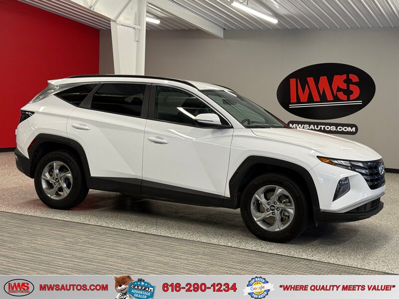 2023 Hyundai TUCSON SEL   - Photo 1 - Grand Rapids, MI 49504
