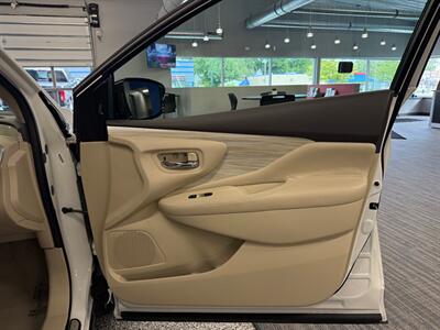 2015 Nissan Murano SL   - Photo 10 - Grand Rapids, MI 49504